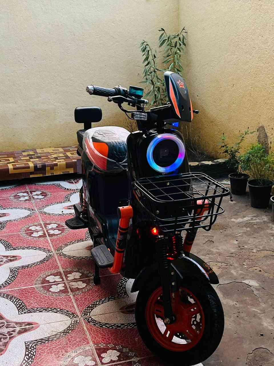 سلام عليكم
دراجه ار٩ الدرع للبيع .
5بطارات دبل
اشاير يمنه يسرى
نضام P
نضام R رجوع للخلف دراجه حلوه ونضيفه لايت لد زنون عالي ناصي (استخدام شهرين) سعر 530 وبيها مجال بسيط مكاني بصره ابي الخصيب للاستفسار 
770 677 07536


**إذا كنت صاحب هذا الإعلان وتريد حذفه لأي سبب، رجاءا أرسل رسالة إلى الدعم الفني**