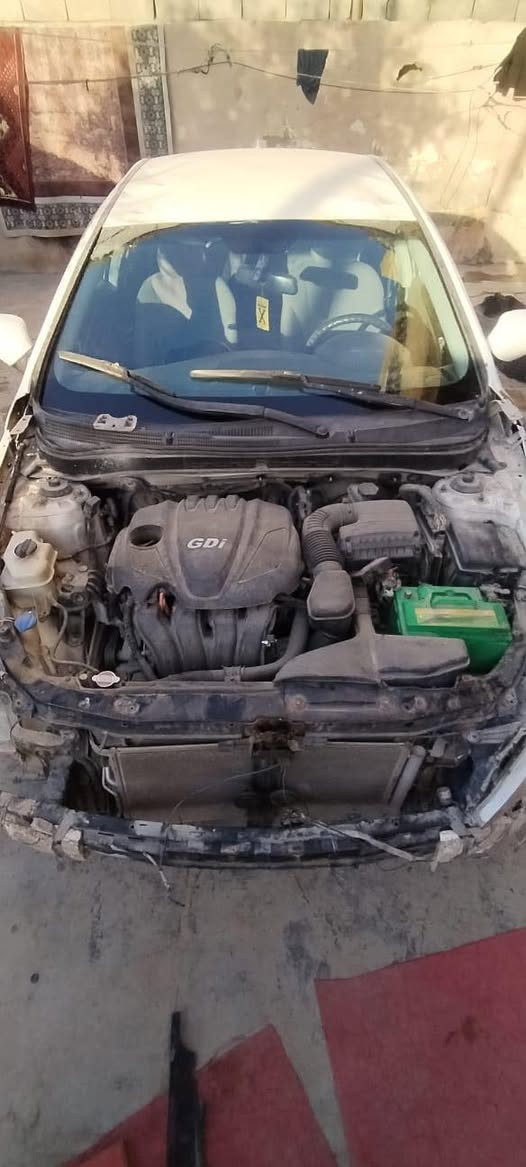 سوناتة ١٤ امريكية
كير مكينة تبريد كفالة
السيارة تمشي طبيعي ابيعها على حادثة علما صفحت السايق سليمة فقط الجاملغ الامامي
السيارة قفلها 55 رقم ذيقار حرة تحويل الرقم الجديد الانكليزي مكاني بصرة جبيلة *********** رقم تلفون ابو سيارة
