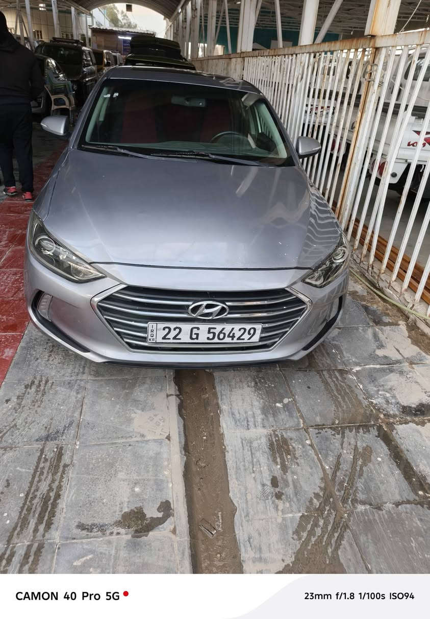 السلام عليكم
النترا موديل 2017 لمتد فول مواصفات 
بصمه 
فتحه
رادار 
شاشه كاميرا 
كشن جلد 
تدفه كشن امامي وخلفي 
تبريد ثلج 
مكينه جديده بالصندوك وشرط ما مفتوحه 
ماشيه 146
رقم اربيل سنويه جديده وارقام انكليزي 
حادث جاملغ وباب السائق وصور الحادث مرفقه بالمنشور وبيها طخه بالعراق بخشم البنيد 
مكانها بابل / الحمزه الغربي / معرض بركات الحسين 
السعر 117$ وبيها مجال 
للاستفسار / ***********-***********
