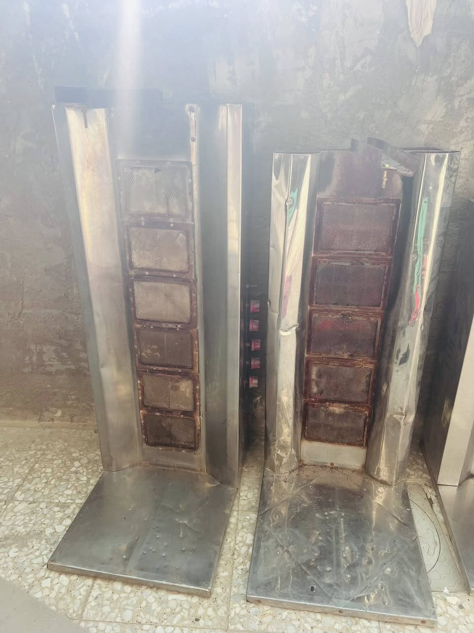 شوايات كص للبيع ***********
