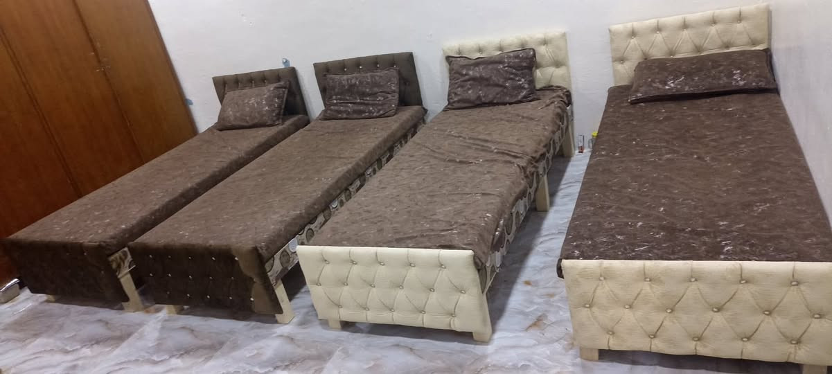 توصيل مجاني داخل الموصل 

تخت نفر خشب عراقي جديد بلوك احمر _16 ملم
رجلين 6_3×3_
السعر_ 55_
 التوصيل مجاني داخل الموصل  الون حسب طلب للحجز خاص

شرط اي اختلاف يرجع الطلب بيد المندوب بدون دفع اي مبلغ 

ملاحضه 
الون حسب طلب الزبون @إشارة


**إذا كنت صاحب هذا الإعلان وتريد حذفه لأي سبب، رجاءا أرسل رسالة إلى الدعم الفني**