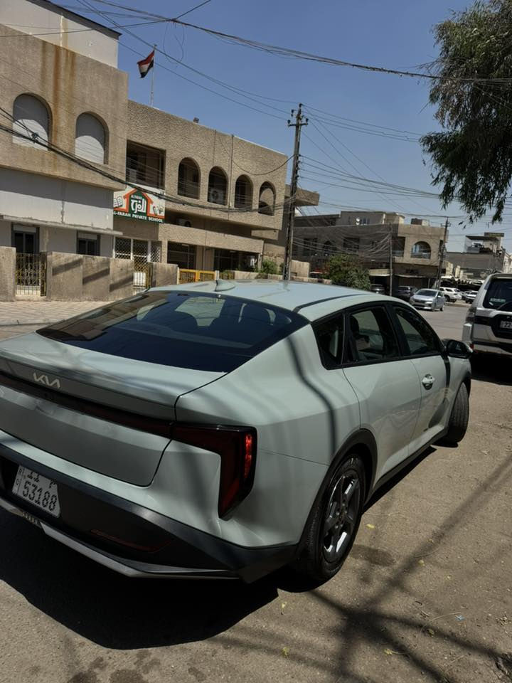 السلام عليكم
كيا K4 2025   مرقم بغداد ماشي 17 الف ميل لون سمنتي حادث بنيد صبغ فقط وبارد بالجاملغ
المواصفات : بصمة  / هندبريك دكمة  / لايت LED  / مكينة 2000 دوش / شاشة كبيرة متصلة ديجتال /  اوتو هولد / LED امامي وخلفي / قيادة ذاتية / كامرة دوارة / رادار تعديل مسار / اوتو بريك / رادار جانبي / مود درايف / تحكم ستيرن / كروس سرعة /مانع انزلاق / كار بلي 
مكاني البلديات السعر 164 ورقه
للتواصل والاستفسار : ***********
