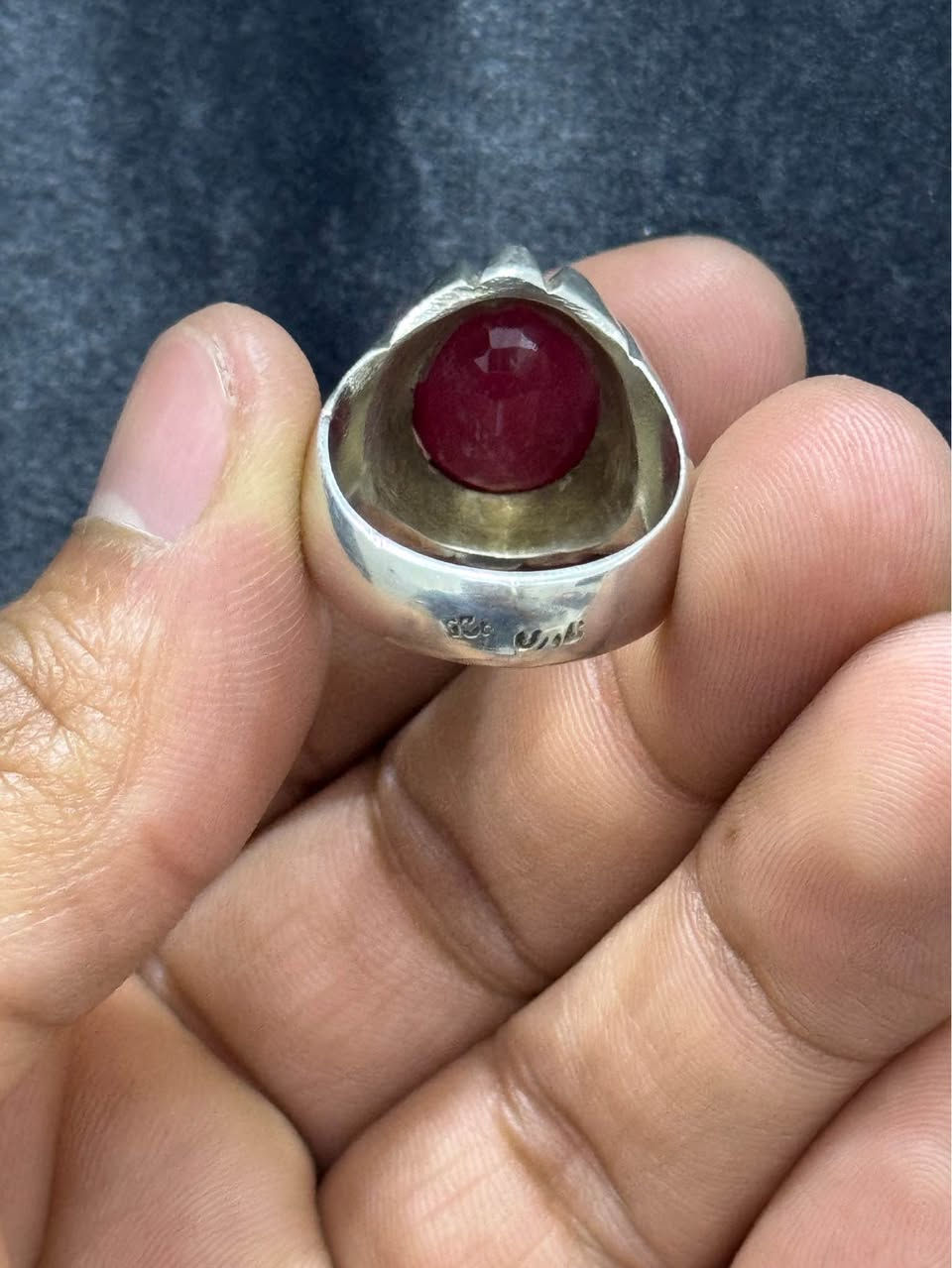 اللهم صل على محمد وال محمد 
خاتم ياقوت افريقي فرط الرمان
قطعه جميله ملبوسها روعه
مصاغ يدوي فضه عيار 925
مقاس الخاتم ''22''
يوجد توصيل كافة المحافضات البصرة, العراق


**إذا كنت صاحب هذا الإعلان وتريد حذفه لأي سبب، رجاءا أرسل رسالة إلى الدعم الفني**