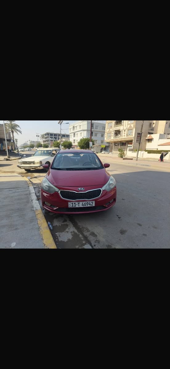 السلام عليكم شباب سيراتو ٢٠١٦ خليجي نضيفه مكاني حي العدل سعرها ١٣٠ وبيها مجال  مكفوله 
مكلف بل نشر  رقم صاحب السياره ***********
