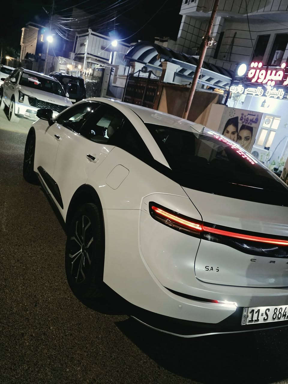 السلام عليكم 
كراون موديل 2023 خليجي
هايبرد
ماشيه 85 الف  كفاله عامه شرط بوضع الشركه 
كفاله من صبغ وبارد وتكحيل 
 ساز عبداللطيف جميل
 فول مواصفات واحد ع واحد
كامرات محيطيه
تبريد وتدفئه مقاعد
وبردة وبقيه المواصفات الفول 
السعر 298وبيها مجال
 مكاني رمادي
 بااسمنا // ***********
