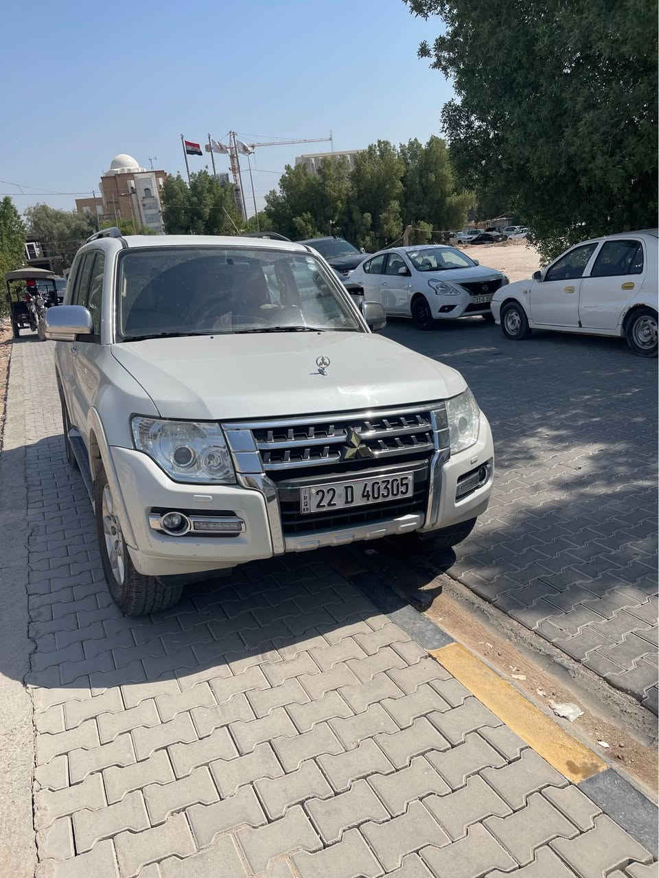 سيارة باجيرو 2017 حبتور مكفوله السياره ماشيه 180 الف السعر 215 رقم صاحب العلاقة *********** 
رقمها مميز النجف, العراق
