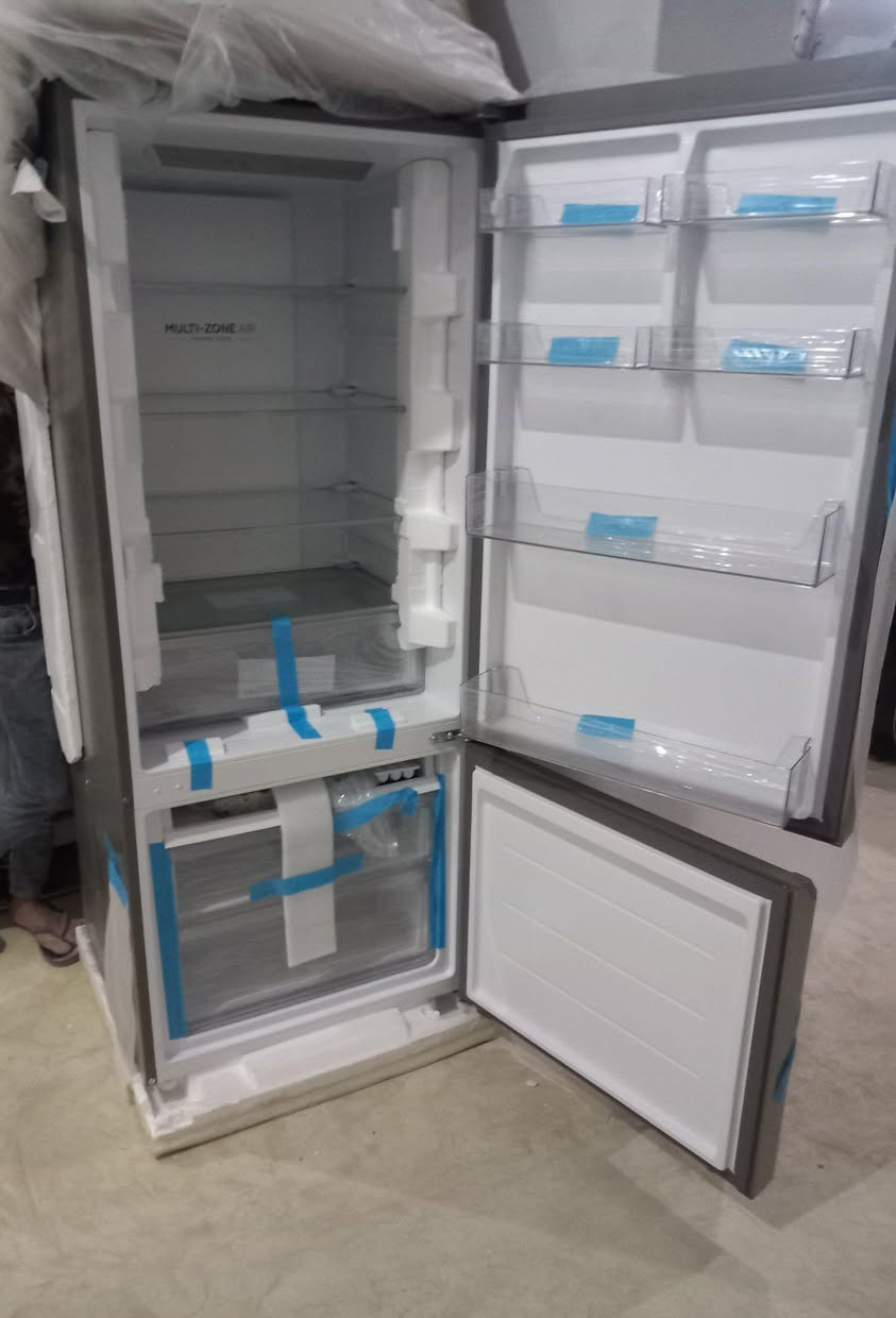 بمناسبة رمضان الكريم 🥳🤩
أعلن أن Beekoo ستقدم اليوم هدايا مجانية، حيث سيتم توزيع 40 ثلاجة كهدايا، لا نستطيع بيعها بسبب بعض الخدوش على السطحة وقعت خلال الشحن...
جميع الثلاجات لزالت تعمل بمتياز ...
لذلك سنقوم بتوزيعها بشكل عشوائي على أحد متتبعي صفحتنا . اكتب في التعليق اللون الذي تريده مثلا "فضي " لعلك تكون من الفائزين و حظ موفق للجميع🥳


**إذا كنت صاحب هذا الإعلان وتريد حذفه لأي سبب، رجاءا أرسل رسالة إلى الدعم الفني**