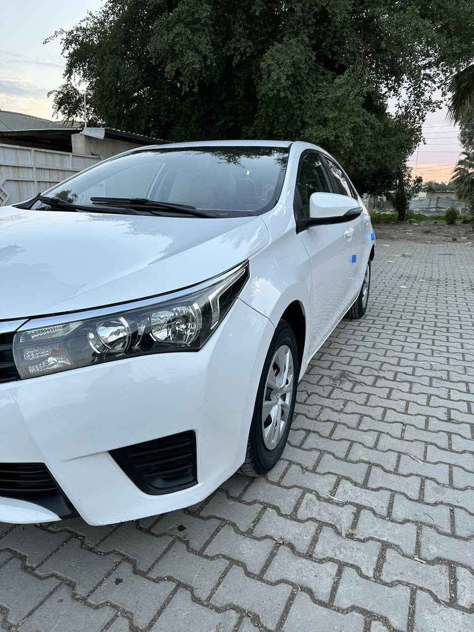 سلام عليكم للبيع كورلا 2015 خليجي رقم بغداد بسمي صبغ نصف دوسة جهة السائق وبارد كلش بسيط حافة البنيد السيارة كاملة حدادية جديدة السعر 142 وبيها مجال للاستفسار *********** مكاني بغداد الكرخ
