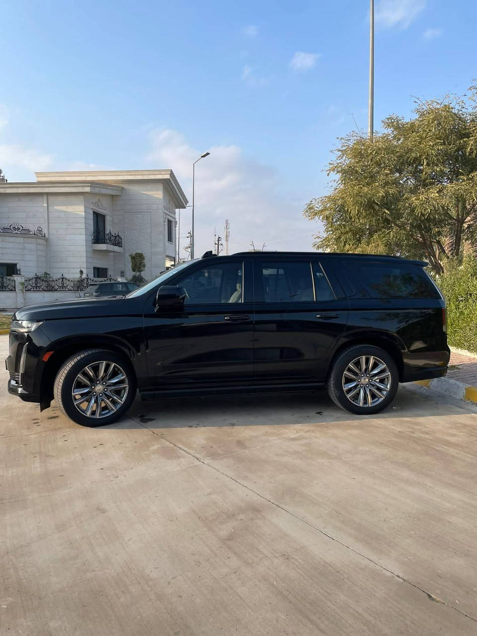 (السلام عليكم)
🎖️🎖️ الفخامه الأمريكي🎖️🎖️

💎💎اسكاليد 2021  600💎💎 

Black 

****************

موصفات خليجية غنيه عن التعريف 

****************

💎لون اسود 

💎سقف بنوراما قطعتين 

💎كامرات ثلاثيه الابعاد 

💎كشنات جلد 

💎ابواب شفط 

💎مرايات شفط 

💎دوسات كهربائيه 

💎سمعات داخليه

💎تشغيل عن بعد 

💎ثلاجه

💎تبريد وتكييف 

💎وحتى المقاعد 💎تكييف وتبريد

💎شاشات خلفيه 

💎كير مكفول 

💎محرك بشرط 

💎ادامه كامله 

💎رادارات 

💎رقم اربيل الماني 

💎سنويه جديده

💎دبل سويج 

💎سياره ماشيه 115 الف كم 

💎بدون ضربه 

💎بدون صبغ 

💎نظافه من صور تحكم

💎وبالعافيه على الي ياخذها 🌹

للاستفسار ***********

او مراسله على الخاص

موقع سياره كركوك

 💥 بسعر 650 كركوك, العراق
