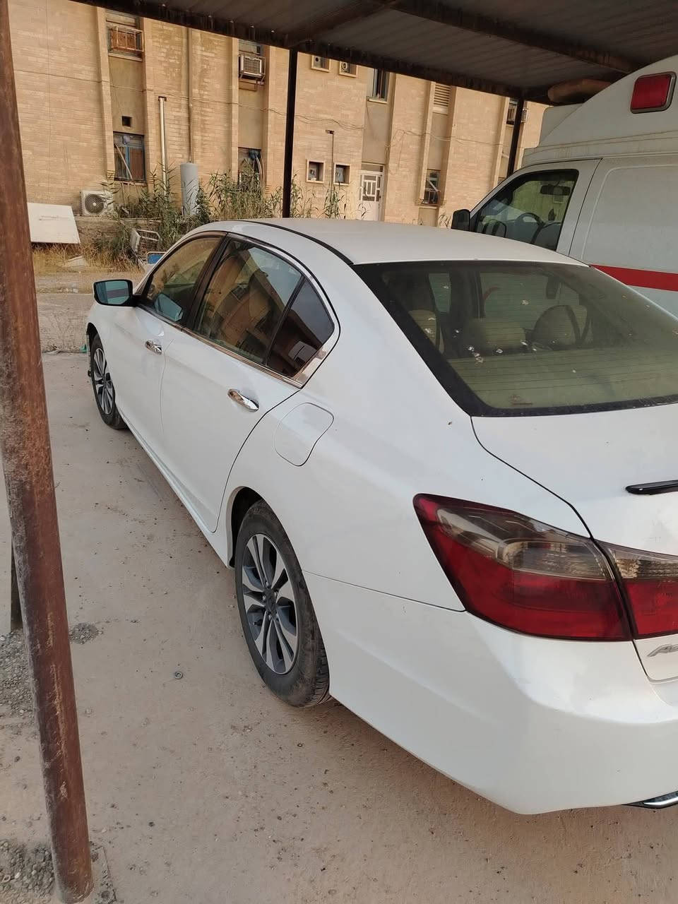 السلام عليكم
هوندا اكورد ٢٠١٣ أمريكي للبيع حادثها جاملغ وبنيد السعر ١١٥وبيها مجال للاستفسار الاتصال على الرقم ***********
