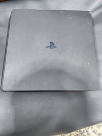 بلي ٤ سلم نضام 13.02  جهاز نضيف وشغال فول ذاكره٥٠٠ مفتوح لتنضيف كل شهر...