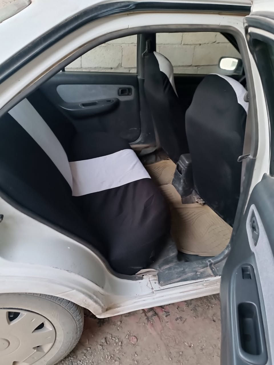 السلام عليكم

صني للبيع موديل 97 
بـ 37 وبيها مجال 
يرهم مراوس 

***********
