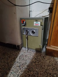 قاصه نظيفه جدا وحجمه حلو للبيع البنوك ٠٧٨٨٥٢٦٣٨٣٢ اللهم صلي وسلم على ن...