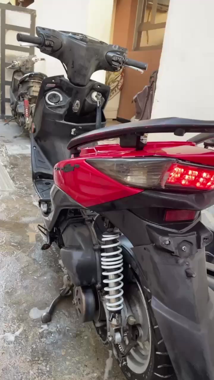 السلام عليكم شباب سكنس لددد للبيع دراجه نقصه بجم كامله غراضه قبق هندر موجود و كصه و اشاير و جاملق و مازده و السبعه مال مكينه  دراجه مفتوحه فتحه وحد مكينه   59 هاون شلعه و معدل طياره  دراجه كلجات بلادي  دراجه نضيفه سعر 650 وبيه مجال للطيبين مكاني بغداد صليخ ال 600   متواجد واتساب و كلشي و فيس رقمي.                            ***********
