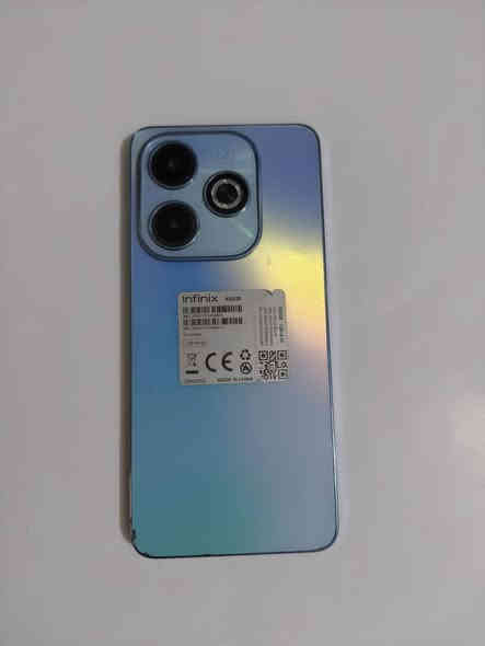 سلام عليكم جهاز انفينكس هوت 40 اي
جهاز اتسعمال قليل ذاكرته 128
بطاريتة 5000
ملحقات فقط كارتونه 
سعره 100  بي مجال شي قليل
عنوان بغداد بلديات 
ما متواجد عل فيس 
***********
