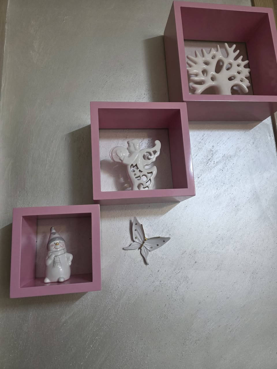 رف ثلاثي خشبي
للبيع فقط رف
بالون الوردي


**إذا كنت صاحب هذا الإعلان وتريد حذفه لأي سبب، رجاءا أرسل رسالة إلى الدعم الفني**