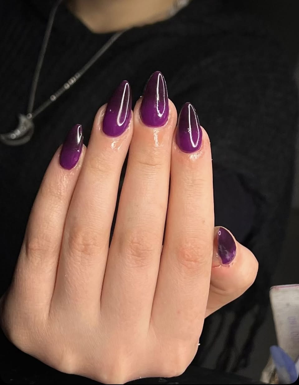 عروض صالون حرير
حف ٥ 
تنظيف قدم ٥
قص ٥
تنظيف بشرة بجهاز هايدروفيشل العميق ١٥
صبغ جذر الشعر ١٠ 
صبغ شعر قصير ١٥ 
صبغ مع تخصيل ٤٥
جل اكستنشن مع جلش ١٥ جل اكستنشن فل دزاين١٧
جلش يد او قدم ٥ ازالة ٥ سترونك ١٥ 
كل انواع التاتو ٢٥ وشم حسب الرسمة يبتدأ من ٥ الف 
شيرة جسم كامل ٢٥ كل منطقة ٥ 
مكياج بسيط ١٥ مكياج قوي ٢٠ 
تسريحة بسيطة ١٥ تسريحة كاملة ٢٠ 
ويفي ٧ 
رموش طرفيه ١٠ رموش كامله ١٥
حمام مغربي بدون مساج ٢٥ حمام مغربي مع مساج ٣٥
مساج فقط ١٥ 
العنوان بغداد علي الصالح شارع جامع الزغل البناية المقابلة للجامع الطابق الثاني للحجز والاستفسار الاتصال على الرقم *********** ***********
