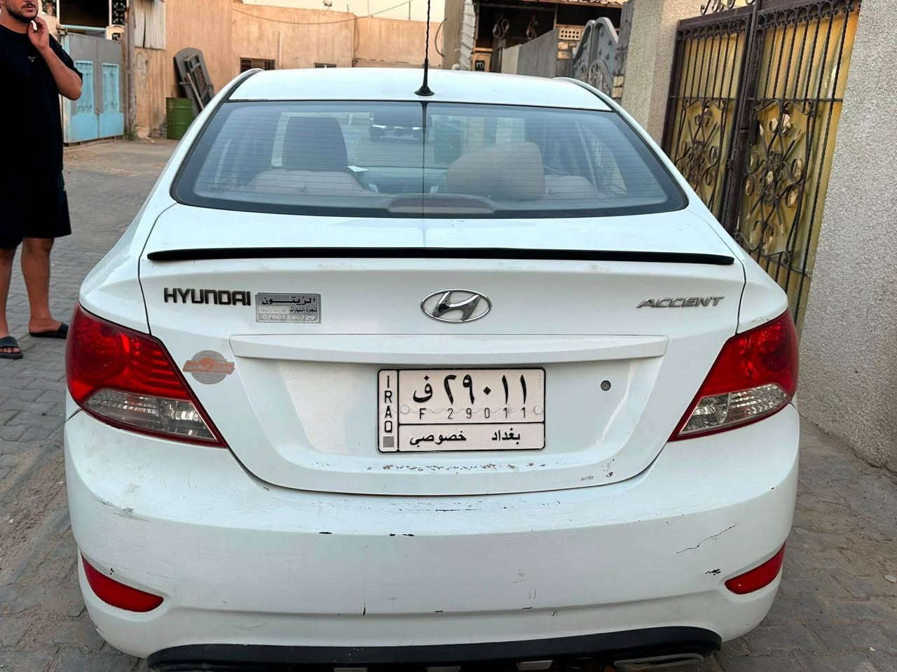 سلام عليكم اكسنت مديل ٢٠١٣ 
مكينه ١٦٠٠ شركه عامه 
بيه رشات صبغ 
تقريبا ٤ الى٥قطع 
بدون دواخل 
جاهزه 
يرادله حمام وصدر اني مشتري جديد بس مشاده يعني انطيك الصدر تشده 
مكينه مبدل طابوكه. 
كير خير من الله 
تبريد منضومه جديده 
عبوه فيتبام جديده 
السعر ٨٤ وبيه مجال حك الجيه. ترهم مراوس حسب القناعه 
متواجد على واتساب 
مكان الدوره 
*********** بغداد, العراق
