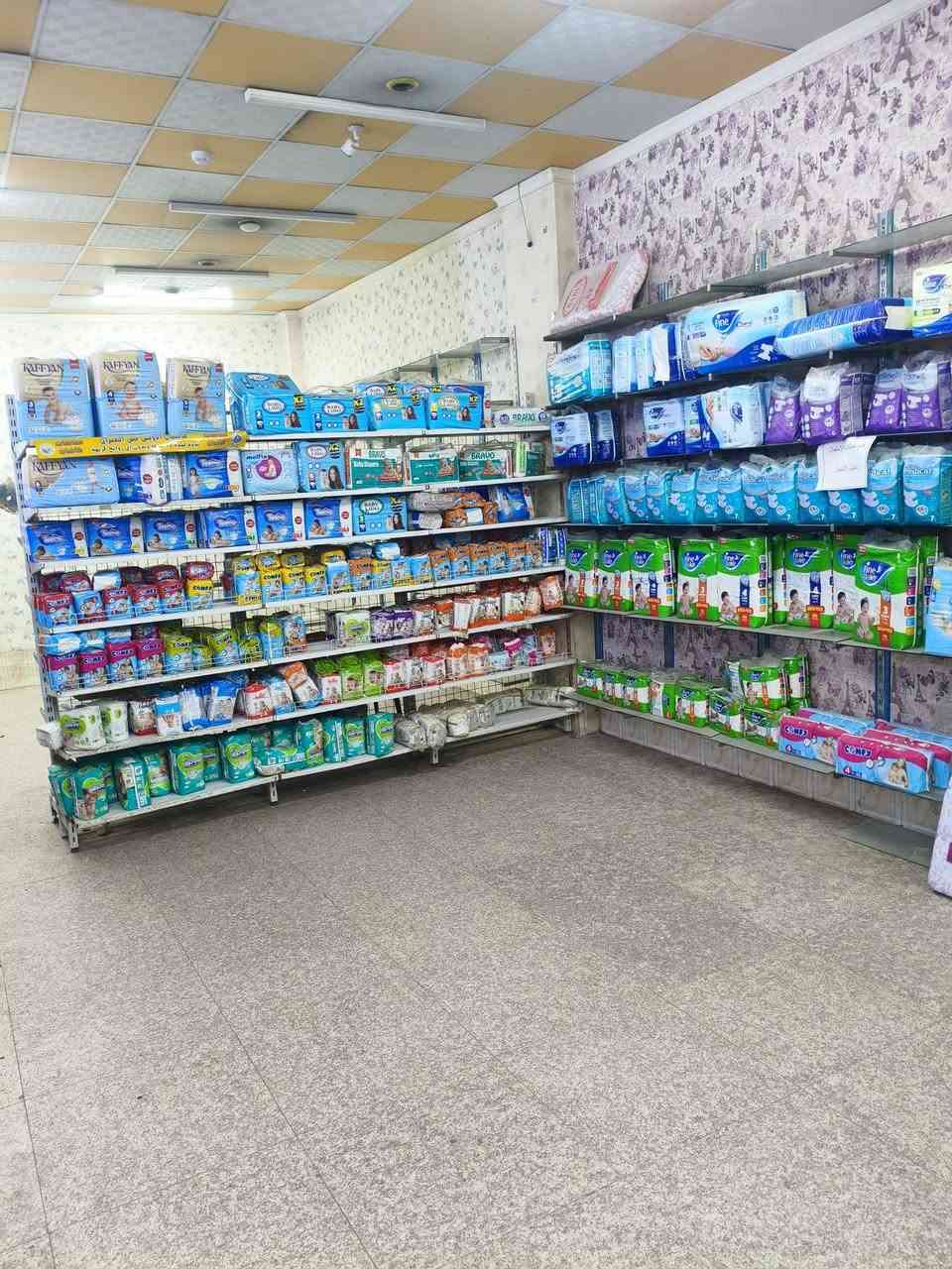 سلام عليكم اسوق للبيع المساحه 200م
السعر مناسب لعدم التفرغ كربلاء حي الوفاء شارع عشرين 
السواق شغاله وخير من الله جاهزه تحتاج إلى بضاعه فقط 
***********
***********
