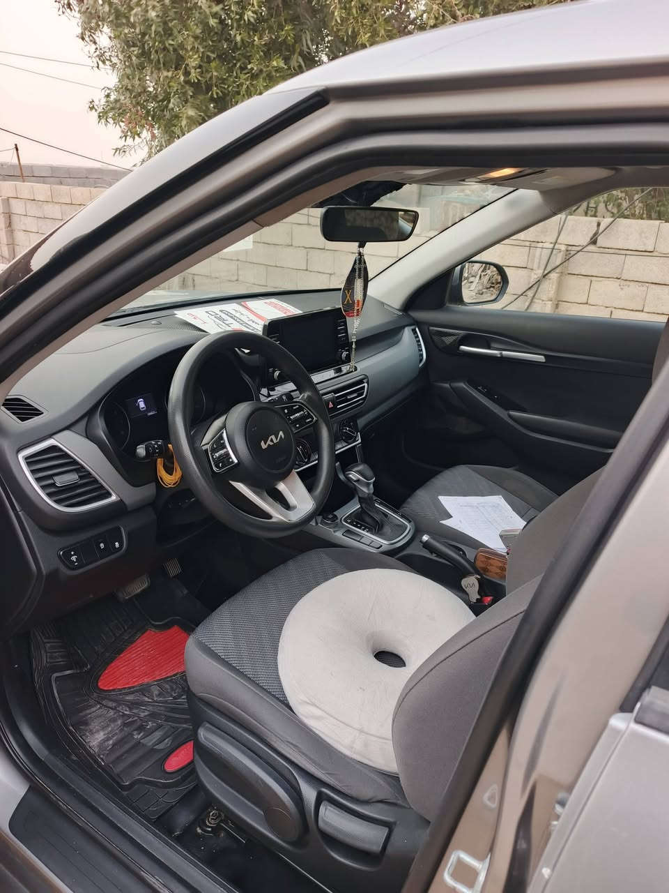 السلام عليكم
كيا سلتوس موديل 21
وارد امريكي
بيه 3 قطع صبغ
السعر 140 وبها مجال بسيط
العنوان الانبار الرمادي
***********
