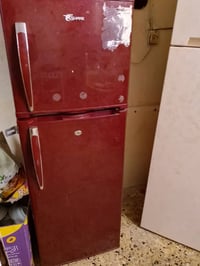 ثلاجه شغاله ممصلحه ابد السعر 100 مكاني بغداد حي الجامعه وافق ادمن 0771...