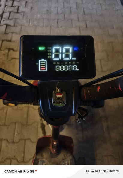 سلام عليكم شباب وبنات اقرو المنشور قبل لتخابرني ✋
دراجة شحن للبيع حجمهة ٢٠ نضيفة كلش وما بيهه أي نقص كاملة ٤ بطاريات جدد لايت زنون هورن عالي ستاند تعليك دراجة تاخذهه وتترحملي عليهة مكاني بغداد الحرية السعر ٣٥٠ الشراي يراسلني خاص أو يتصل بلرقم *********** بي واتساب واهلا وسهلا بلجميع
