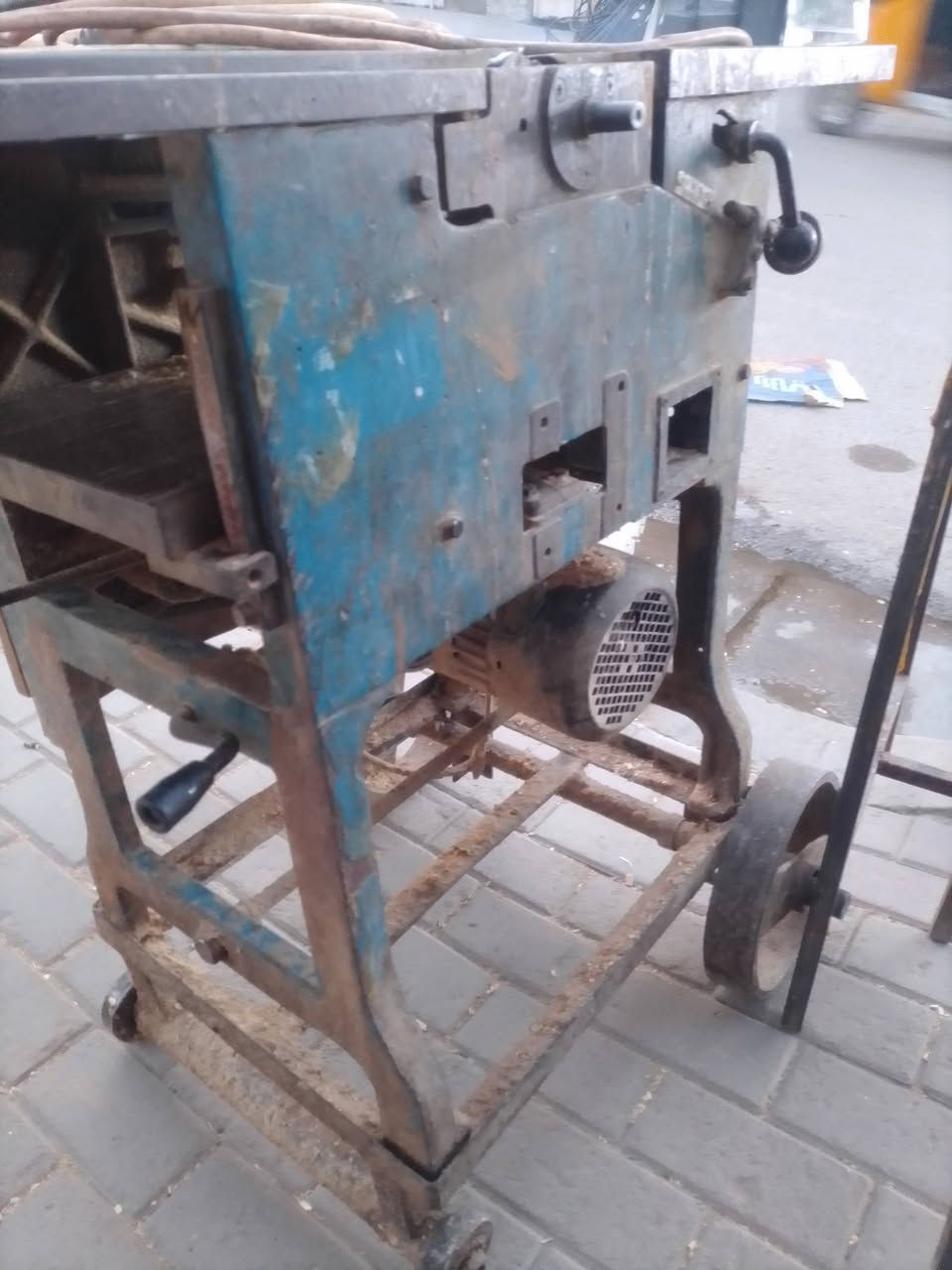 غراض نجاره للبيع بغداد ابو دشير ***********
