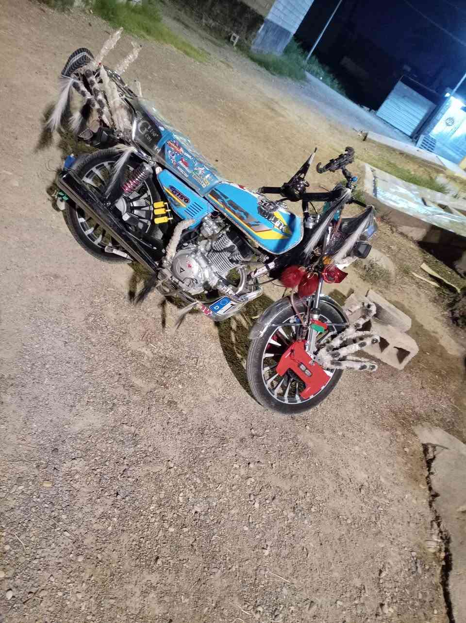 دراجه سيفان موديل 25مكفوله كفاله عامه دراجه مرتبه بل حقيقه احلى من صوره وسعر 875وبيها مجال شي بصيط


**إذا كنت صاحب هذا الإعلان وتريد حذفه لأي سبب، رجاءا أرسل رسالة إلى الدعم الفني**
