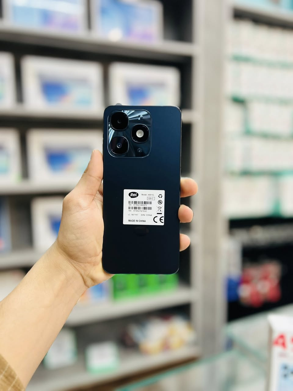 🔥 عرض قوي من شركة نور الهدى للهاتف النقال 🔥
موبايل itel A90 ذاكرة 128GB مواصفات ممتازة وسعر مناسب للجميع 💯
السعر فقط 110 ألف دينار لا غير!
📍 العنوان:
ذي قار – قضاء الرفاعي – السوگ المسگف – قرب مصرف الرافدين
📞 للحجز والاستفسار:
***********
سارع بالشراء قبل نفاد الكمية 🚀
