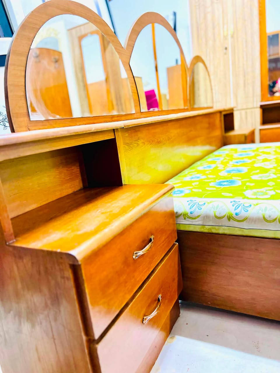 غرفه نوم صاج نفرين للبيع نضيف كلش مابي اي عيب سعر425 قفل شري تفضل خاص


**إذا كنت صاحب هذا الإعلان وتريد حذفه لأي سبب، رجاءا أرسل رسالة إلى الدعم الفني**