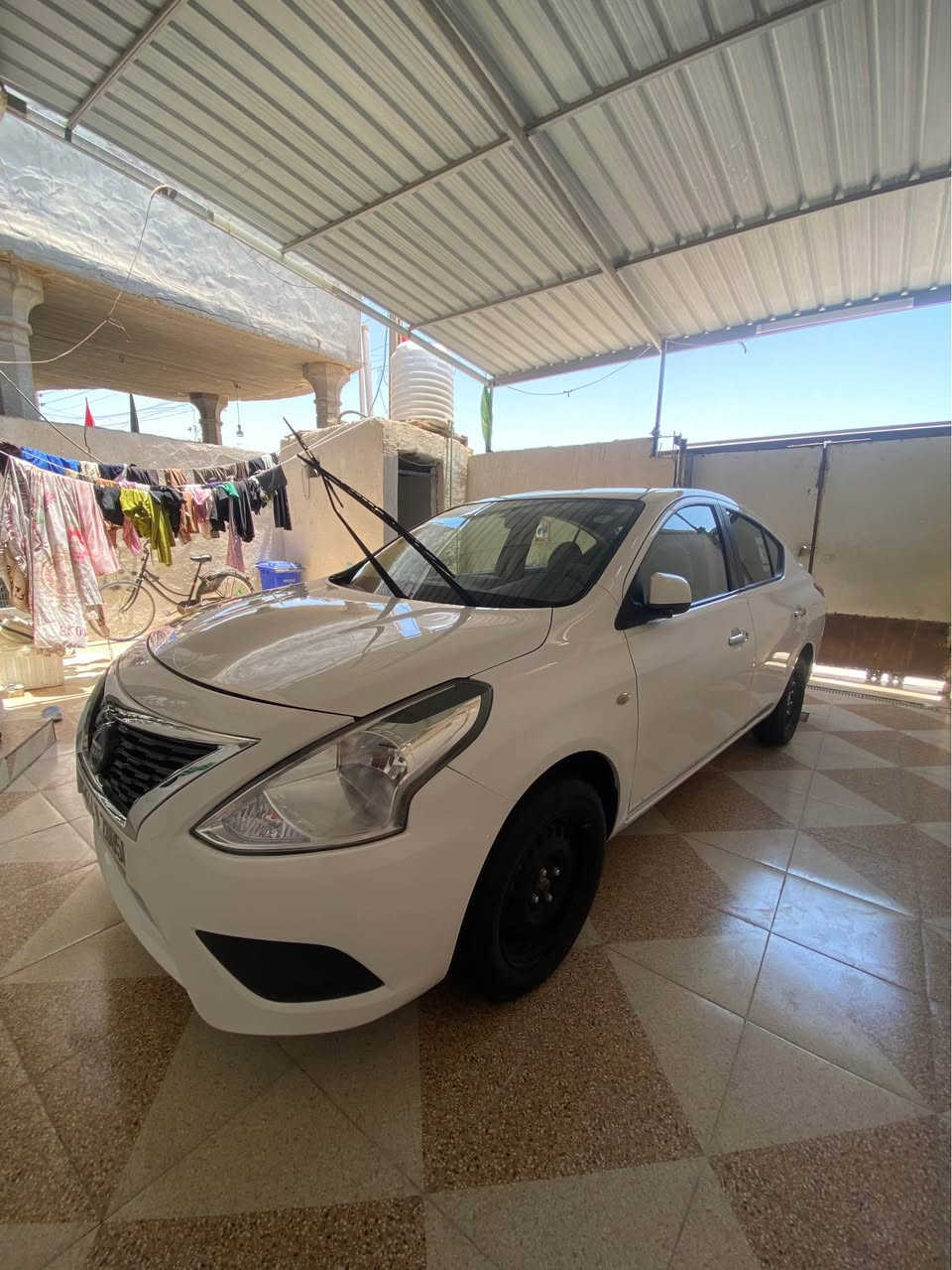 السلام عليكم نيسان صني هنديي بليته زركه سنويه لل31ترقيم جديد مديل 24سياره جديده كسر كارتون بيه 3قطع صبق بدون ضربه قويه بدون دواخل فقط رش سيارة مكينه كير تبريد حداده كله وضع شركه ماشيه 18الف حته لزكه مال شركه بيه مكان بصره ابي الخصيب السعر 118بيه مجال للشراي *********** البصرة, العراق
