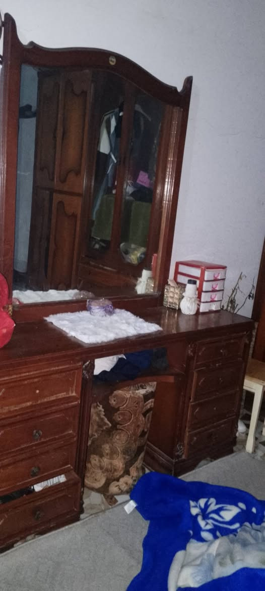 غرفة نوم للبيع ..تخت +كنتور +زويه+ميز توليت ..الغرفة كدام العين الموقع موصل حي صدام السعر 300وبيها مجال قليل وشكرا للجميع 🌹


**إذا كنت صاحب هذا الإعلان وتريد حذفه لأي سبب، رجاءا أرسل رسالة إلى الدعم الفني**