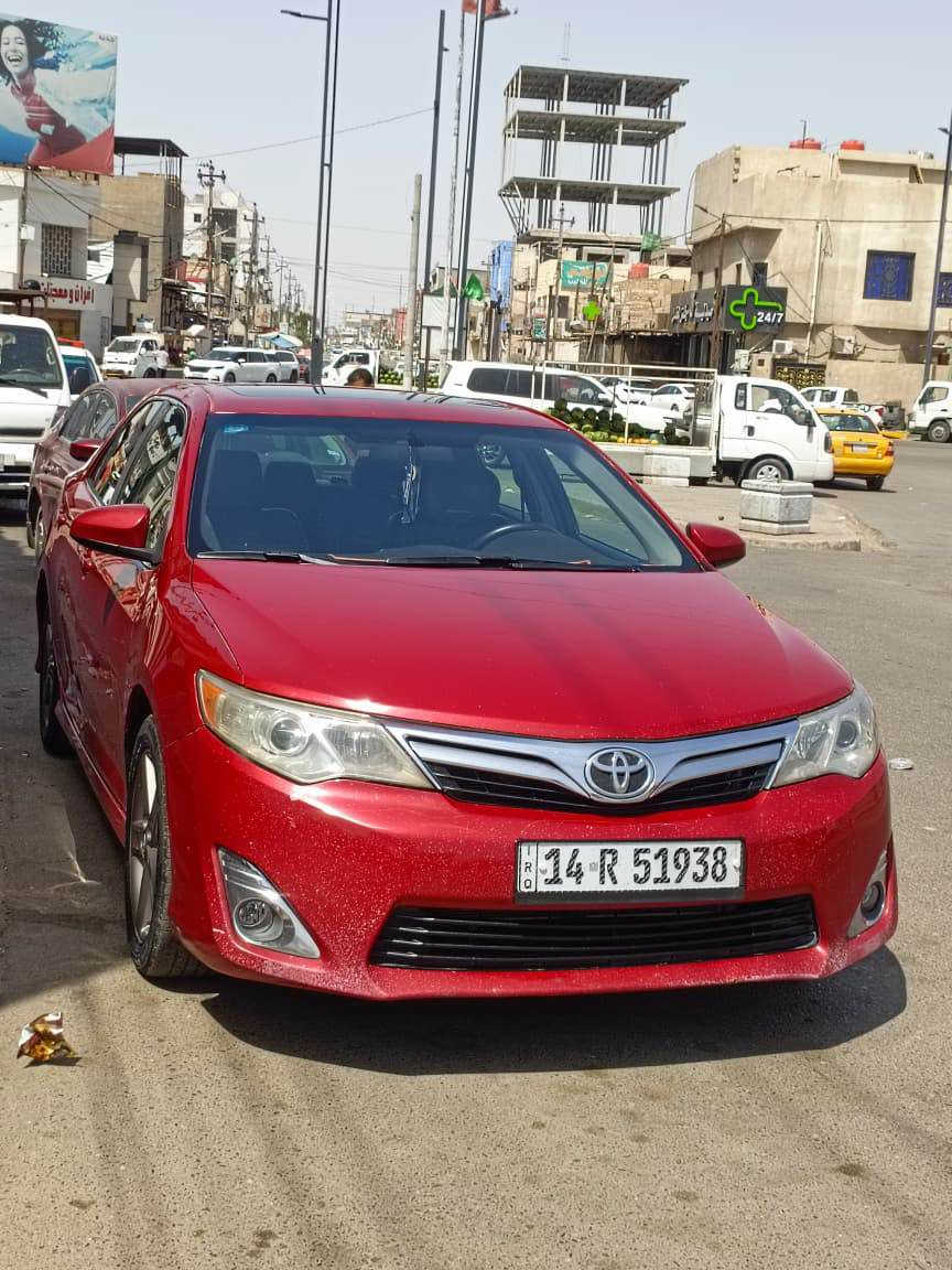 للبيع كامري ٢٠١٥ رقم بصرة انكليزي بأسمي وارد امريكي جاملغ وبنيد فقط وبارد  خفيف الباقي كفاله لون احمر مواصفات SE فول فتحه جاهزه من كلشي ماشيه ١٣٩ الف تخم تاير حداده مكينه وكير كفاله والسعر $١٢٩ وبيها مجال ورجائاً  المو شراي لا يجي يسولف وهذا رقمي *********** مكان البصره الطوبة والنخيلة البصرة, العراق
