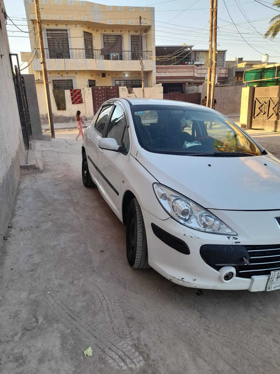 السلام عليكم بيجو فرنسي 307/دزان 2008كير ومحرك1600 وتبريد خير من الله صدر جديد دبلات خلفي جديد داينموو وباتري جديد شاشه قايش داينمو وقايش تايمكيس جديد بس بيهه ضربه بصفحت العبري بدوسه سياره جاهزه رقم بغداد الماني  السنويه لسنه 2029 متواجد في جانب الكرخ واتساب ***********
السعر52وبيهه مجال

