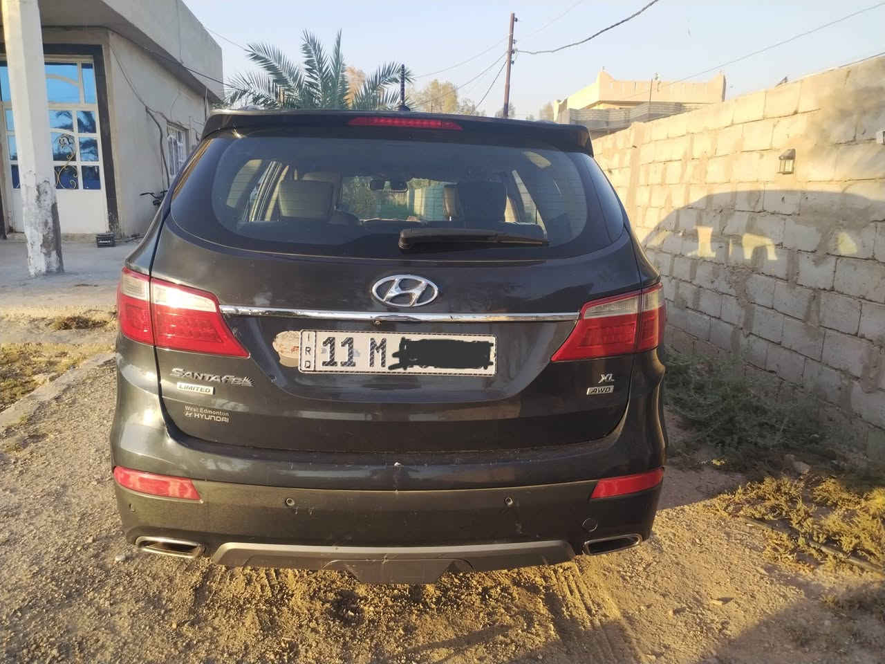 السلام عليكم
سنتافيا ٢٠١٤ وارد أمريكي ظربتهة أمامية الدعامية و الجاملغ و شويه من البنيد
المواصفات
بصمة أبواب
كشنات كهرباء
فتحة سقف بانوراما
قطعتين تبريد
7 راكب السياره
جنطة كهرباء
مخرج كهرباء AC
كير و محرك مكفولة 
السيارة فول مواصفات لمتد
السعر ١٤٨ و بيهة مجال 
الاستفسار ***********
