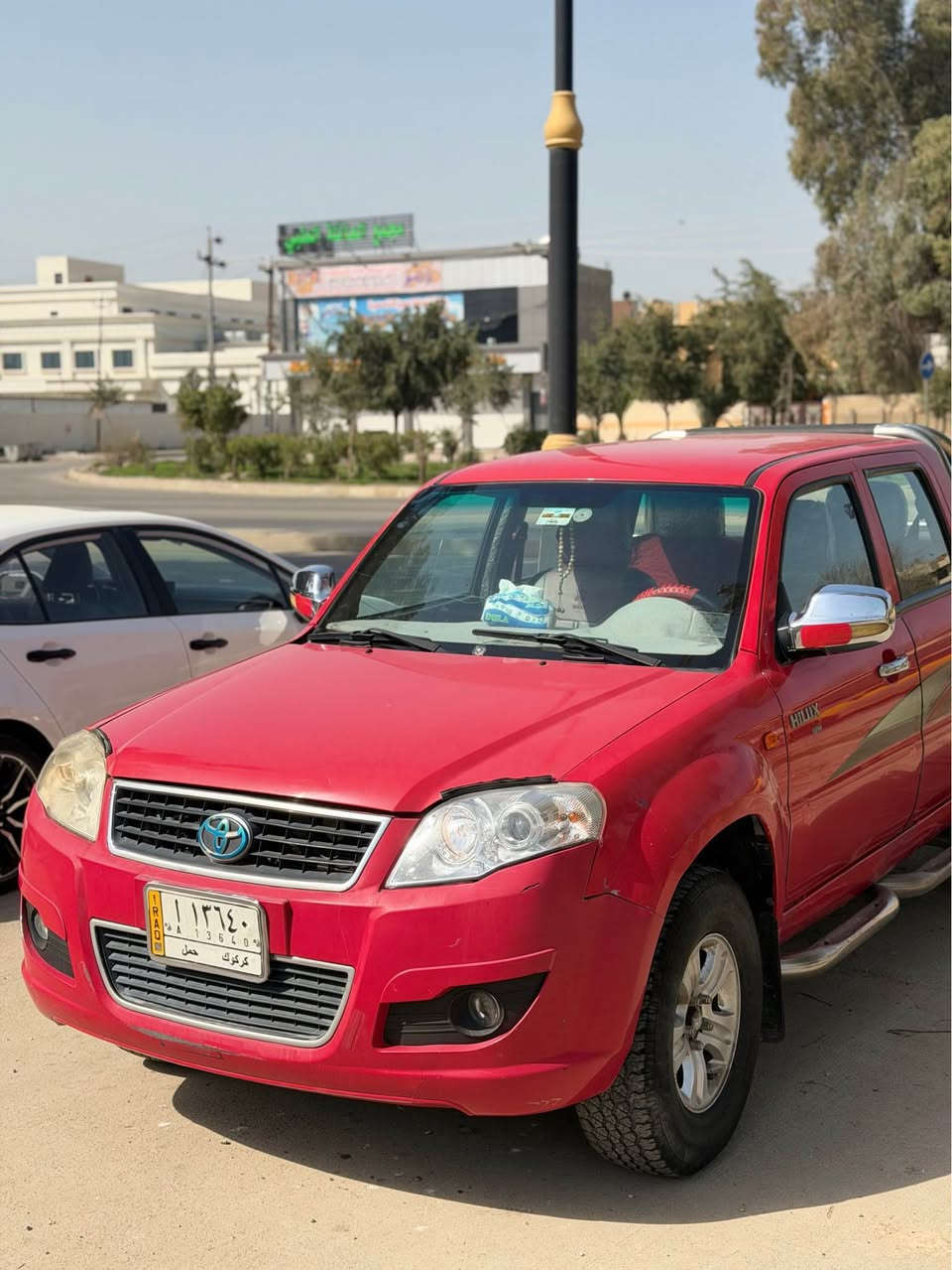 سلام عليكم تيوتا بيكب 2013 للبيع السيارة كلش حلوة ونظيفة اخو الجديد بدون صبغ بيها بس حافة باب السكن تعديل بارد حيل صغير ومبيها برغي نقص الكير والمحرك شرط مكان السيارة كركوك والسعر 78$ وبي مجال جداً بسيط للاستفسار والتفاصيل (***********)0️⃣7️⃣7️⃣3️⃣8️⃣3️⃣2️⃣7️⃣7️⃣7️⃣1️⃣ كركوك, العراق
