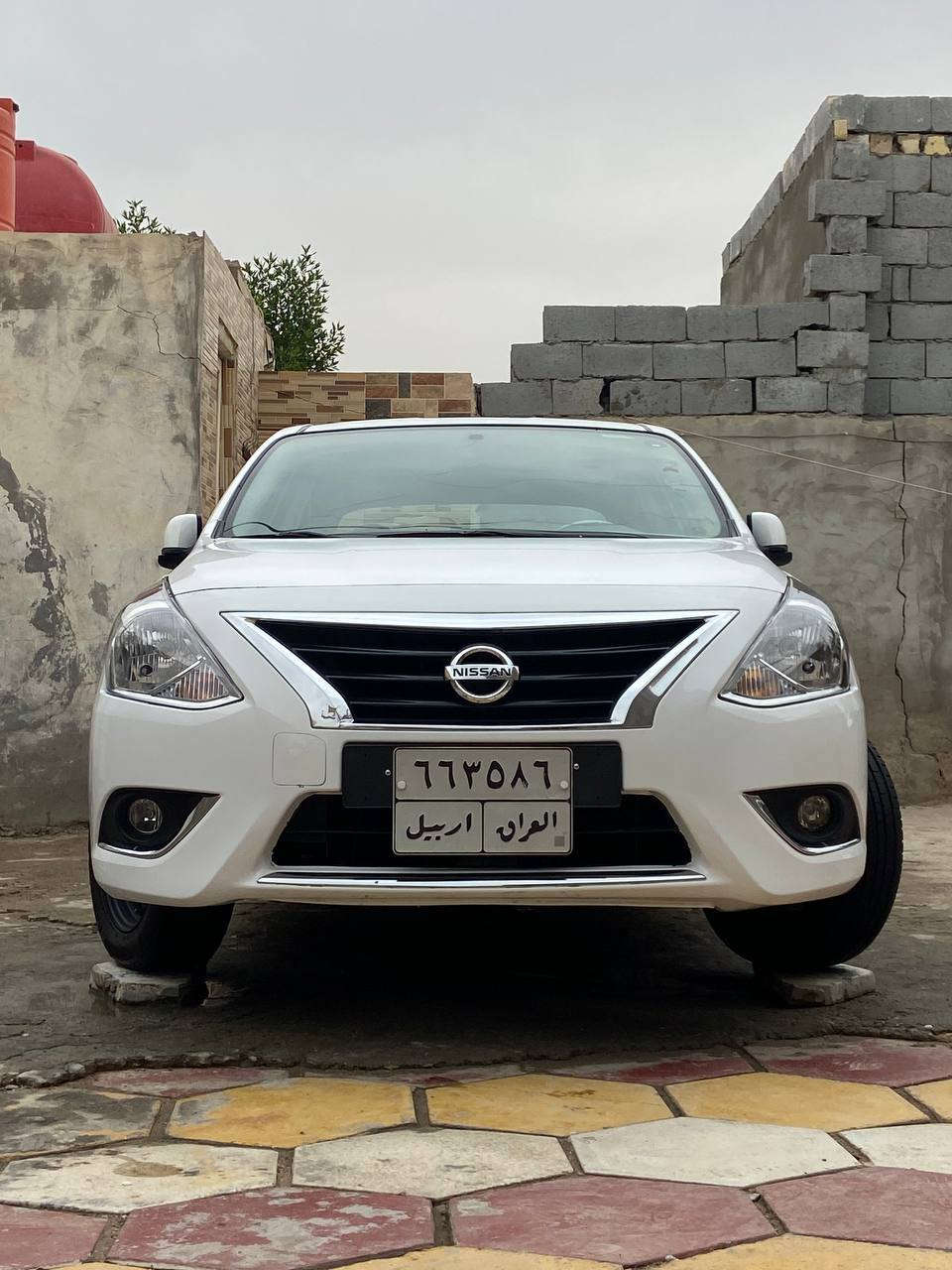 السلام عليكم
نيسان سني هندي موديل 2021 
رقم اربيل ب اسم شركه 
سنويته بعدهي ما منتهيه 
جاملغ امامي تبديل بدون ضربه ولبلاد موجود 
وقطع بارد بل بيبان باقيات كفاله من ضربه والصبغ والحالوب 
مكينه وكير كفاله باقي موصفات السني معروفه  
مكاني بصره هارثه *********** 
للبيع فقط 
السعر 100 بيه مجال

