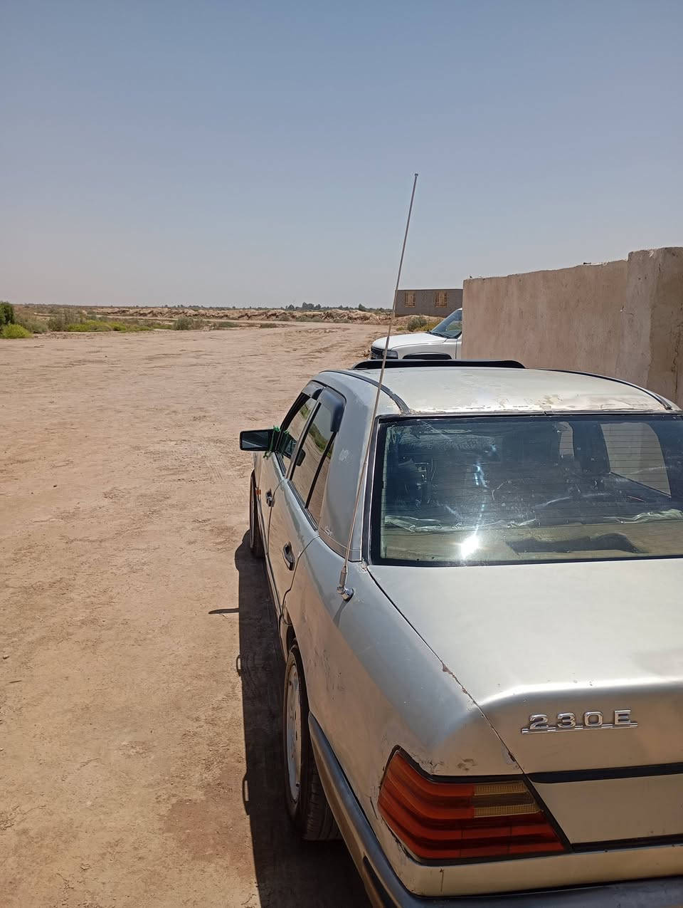 يالله دب موديل 87  حجم 230 لون رصاصي غير محدد مكينه وكير 2 ونص شحم تخم تاير كهربائيات
لايت زنون حداده 70  رقم بصره سنويه عظم عاج صار سنه منتهيه وما عليهه اي غرامه وراعيهه حاضر للتحويل 
دواخلهه حلوه ومرتبه
مسجل سماعات سياره وين ما تريد اطلع بيهه  قواعد دبلات بلاد شحم
اكلفه الك اصوليات  وتحويل  والباقي تجي وشوفه بيعنك واني خادم مكاني ناصريه قضاء الغراف السعر
29 وبيهه مجال فقط للشراي موو بس لليعامل 
مراوووس ترهم سمند غير سياره حسب القناعه والفرق
اتصال ووتساب ***********
