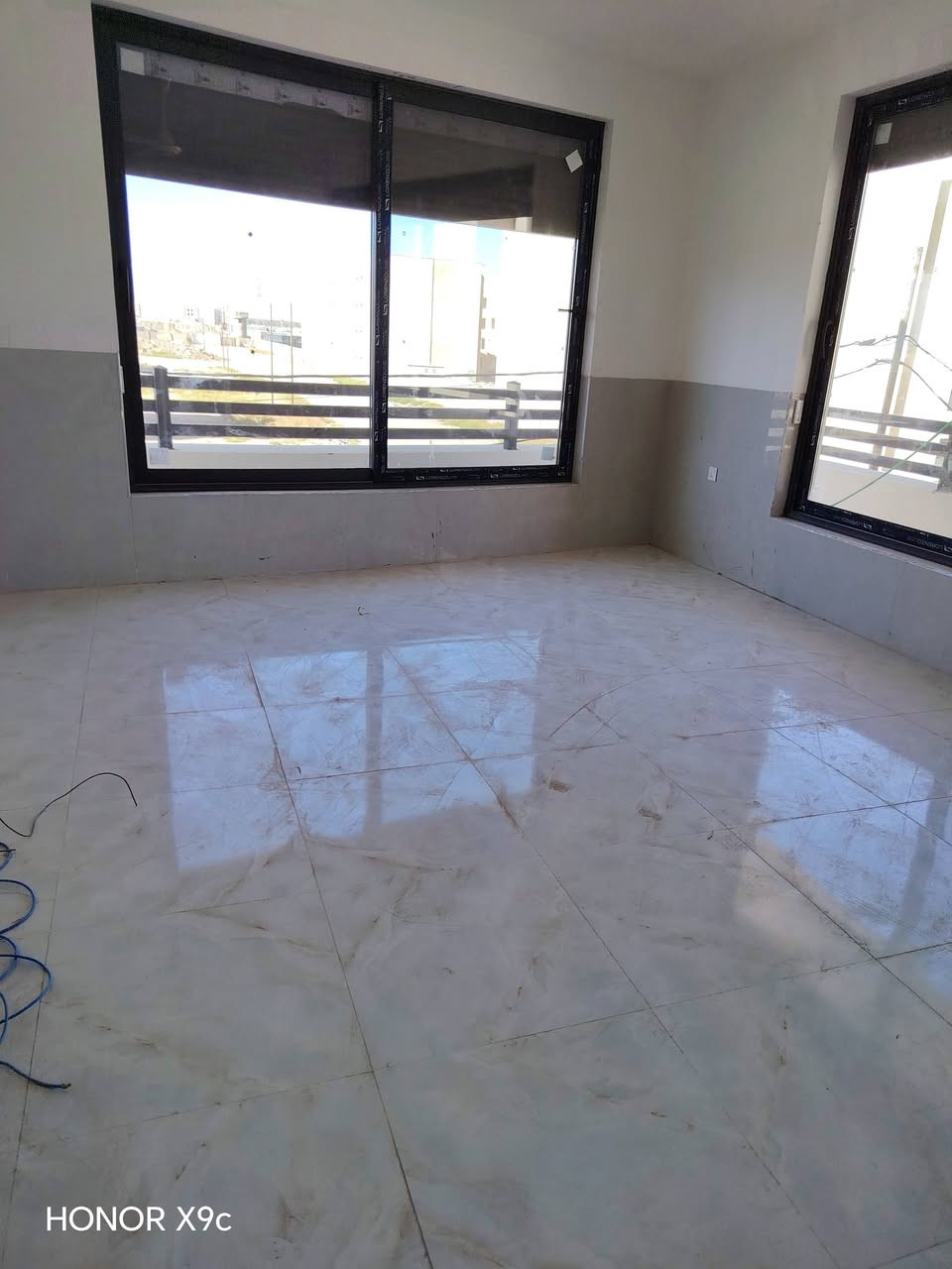 نقدم لكم أفضل خدمات الكهرباء الحديثة للبيوت والمشاريع:
🏠 تأسيس كهرباء جديد كامل
💡 إنارة حديثة (سبوت لايت + بروفايل ديكور)
🔧 صيانة وإصلاح الأعطال الكهربائية
⚡ فحص وتعديل الشبكات الكهربائية
🏡 شغل نظيف وسريع وبأسعار مناسبة
📍 نغطي جميع المناطق
📞 للحجز والاستفسار: ***********
