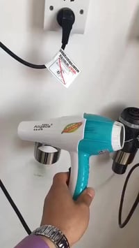 مجفف شعر • صالون ستايلو • خبرة ١٦ سنة