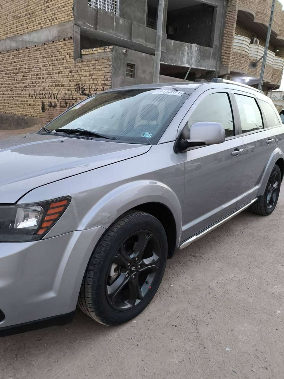 السلام عليكم جورني ٢٠١٨ فول مواصفات كروز رود 6 سلندر 7 راكب تبريد 3 قطع فول ماعدا الفتحه صبغ قطعه وحده البنيد فقط والجاملغات بارد وتقسيم فقط سنويه جديده لل٣٠صور الحادث بالمنشور رقم دولي ماشيه 105 سياره جديده ترهم بيع أو مراوس السعر 145 بيها مجال قليل الشراي يتصل *********** *********** مكان السياره العماره المركز
