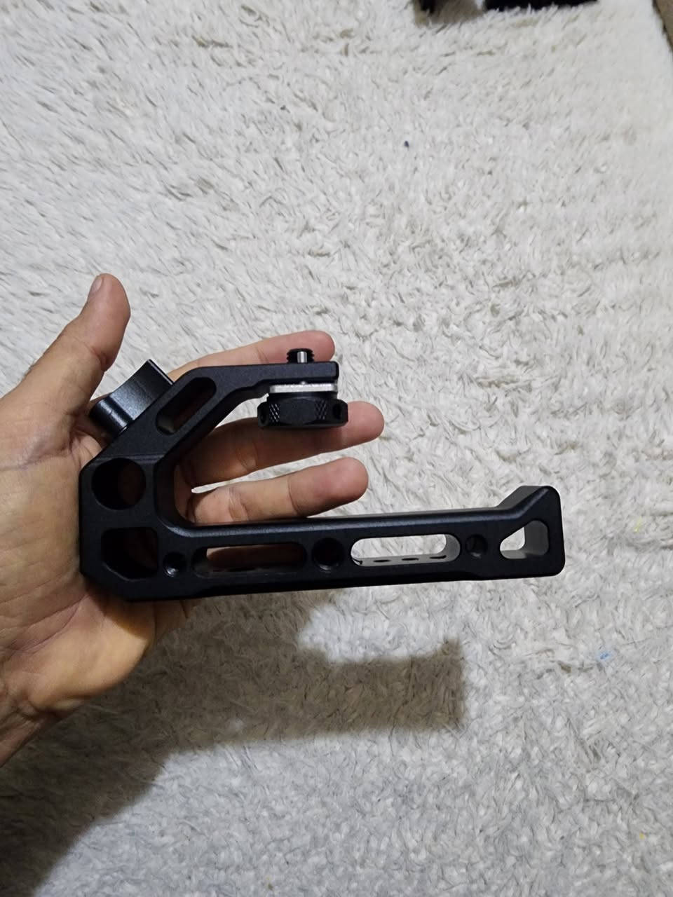 Sony ZV-E10 Cage with a top handle.

سعر: ٧٥ الف


**إذا كنت صاحب هذا الإعلان وتريد حذفه لأي سبب، رجاءا أرسل رسالة إلى الدعم الفني**