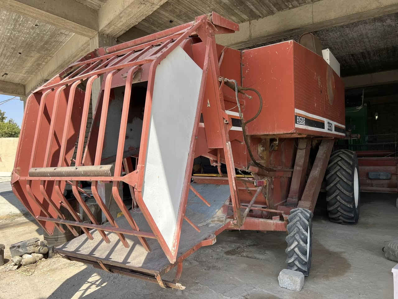 للبيع لافردا موديل1985
نضيفه لا ينقصها شيء شرط
***********واتساب
