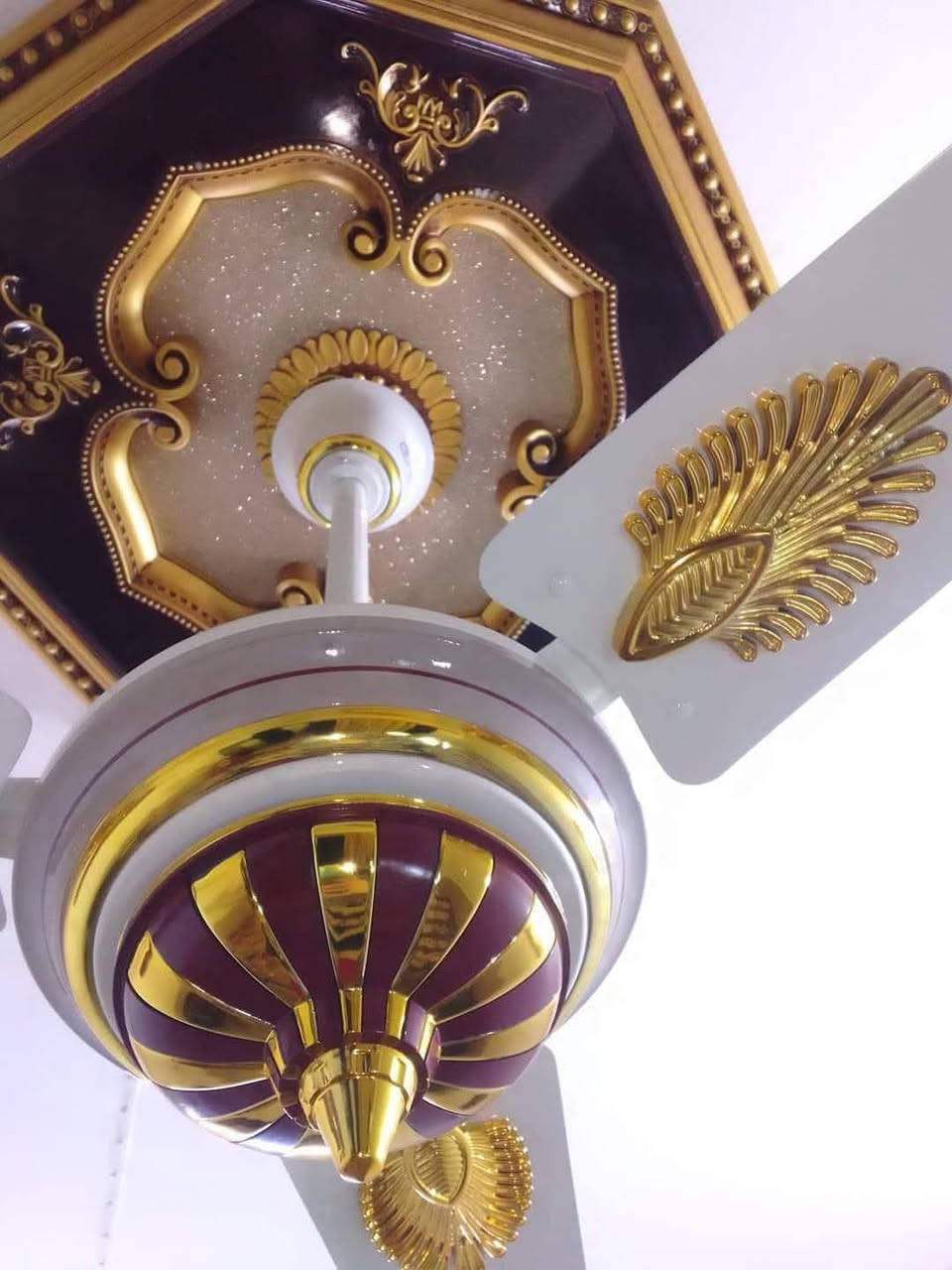 وصلنا اليوم ❤تخفيضات تخفيضات
#مراوح سقفي متوفره الان
✅التوصيل متوفر داخل محافظة الديوانيه  🚛🚛
✅للحجز والاستفسار مراسلة الصفحة أو الاتصال 
✅معرض النور للأجهزه الكهربائيه 
✅يوجد جمله او مفرد 
☎️***********
العنوان..الديوانيه حي العسكري اول فلكه العلماء قرب بانزين خانه انوار الكفيل مجاور معهد النور
مجمع النور للأجهزة الكهربائيه..في الديوانيه
