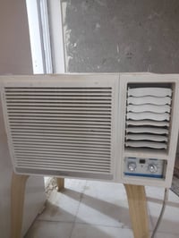 مكيف • نضيف • ٢ طن