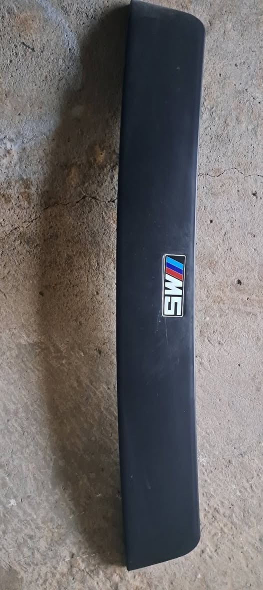 للبيع غراض حاويه اوربي مال بي ام حجم ٥٠٠//بؤ فرؤشتن هةمووي بةشةرت و ئةوروبين هي بي ئيم حجم //***********//٥٠٠/***********
