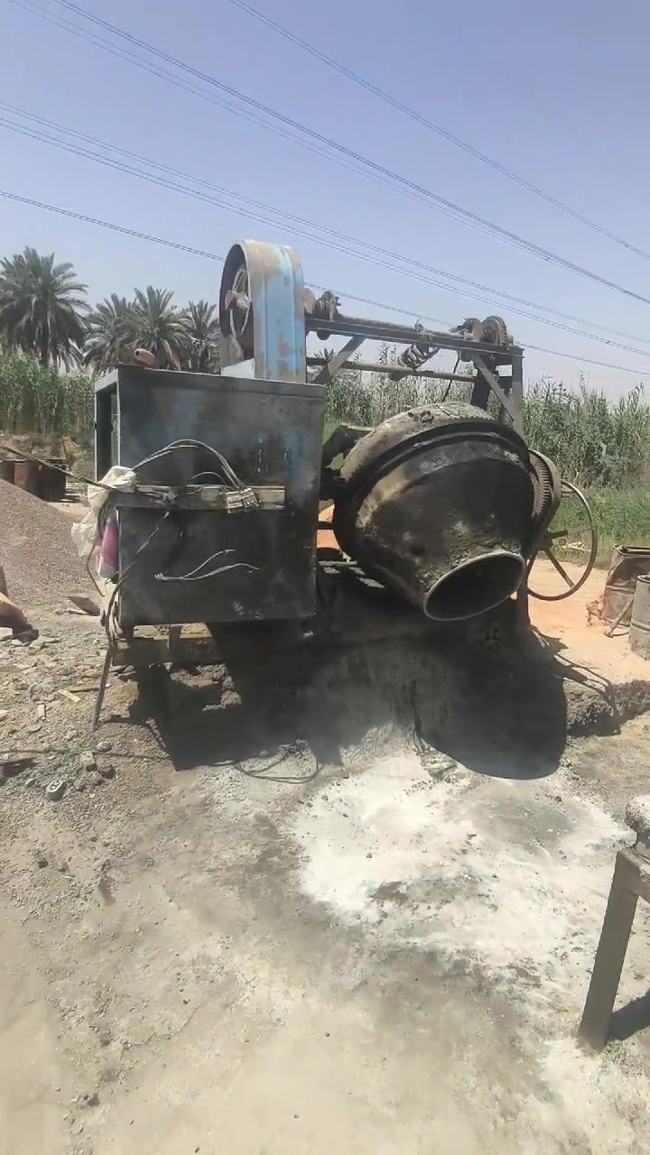 سلام عليكم معمل شتايكر للبيع هزاز مع خباطة مع 150 قالب 4سانتيم وهذا شغل ليوم .مكانه عل طريق الرابط قرب سيطرة الابراهيميةالسعر عشر ملايين 10وبي مجال للاستفسار الاتصال على الرقم ***********