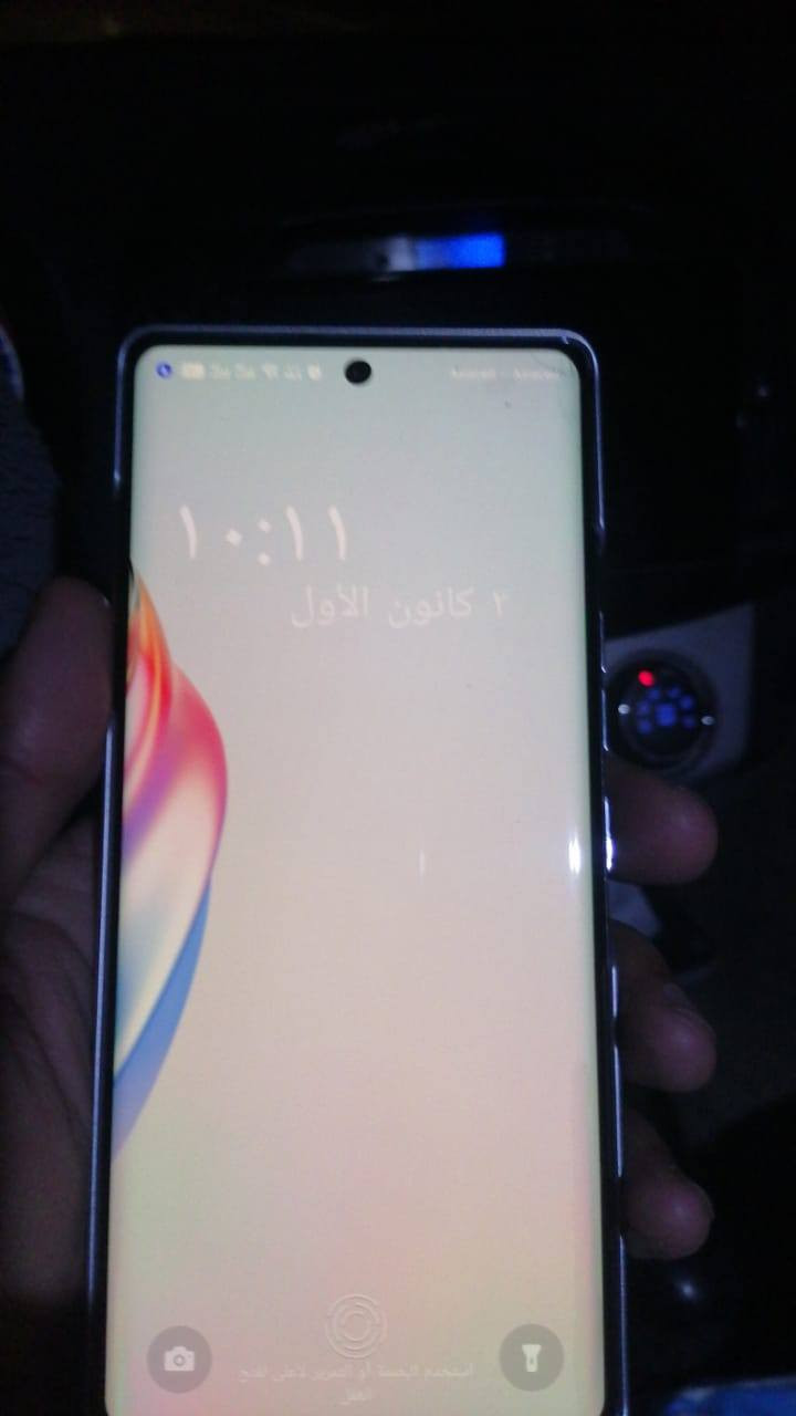 تكنو كامون 40 ذاكره 256 رام 12 + 12 قراضه كامله كرتون زائد شاحنه سعر 265 شرط شخط ما بيه مستخدم شيء قليل
***********
