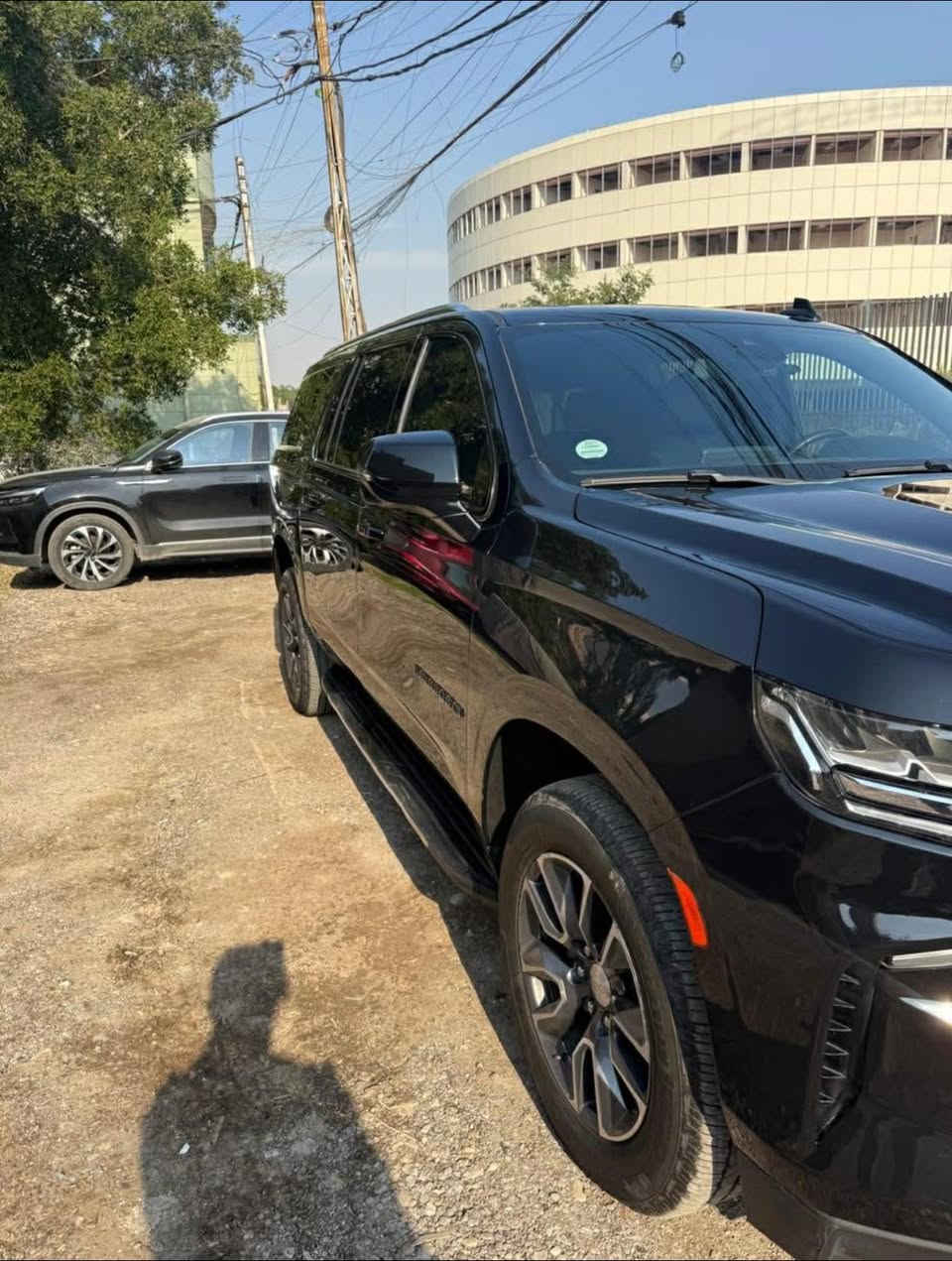 ياالله 
السلام عليكم

للبيع

تاهو سوبربان موديل 2023
مواصفات LT فول مواصفات السيارة
كوشانا منفصل بانوراما
كراسي كهرباء 
السياره كامله
دخول جديد بدون ارقام تترقم على جميع المحافضات عدا الاقليم
حادث بيبان 2وصندوگ نفس اللون اسود بلادي
المكان بغداد 
السعر 38 الف دولار 
الرقم ***********
