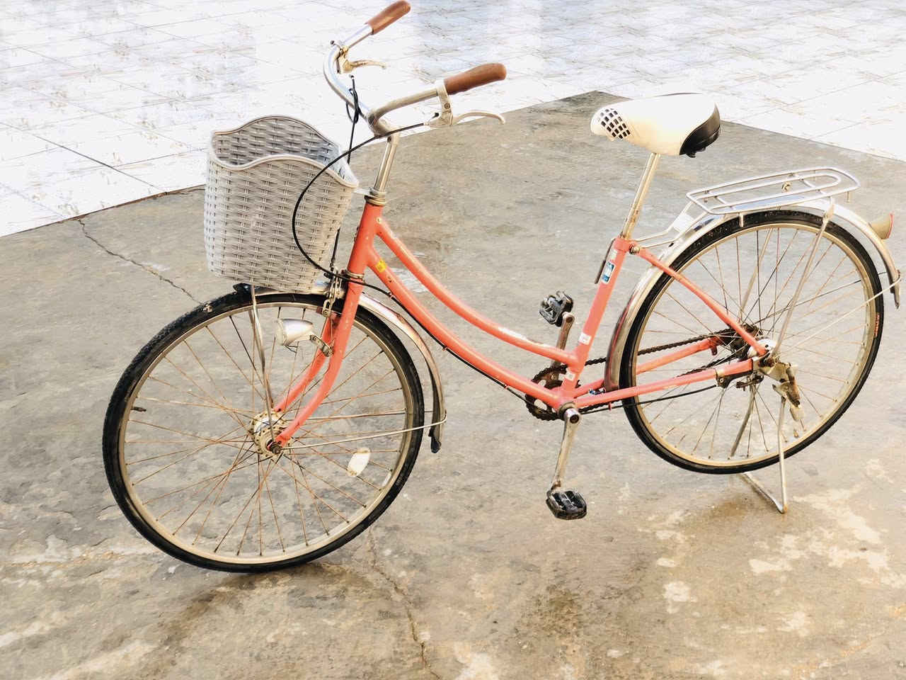 للبيع باسكل باله ياباني ابو الختم السعر 100💵بي مجال حك جيتك التواصل خاص او اتساب:***********
